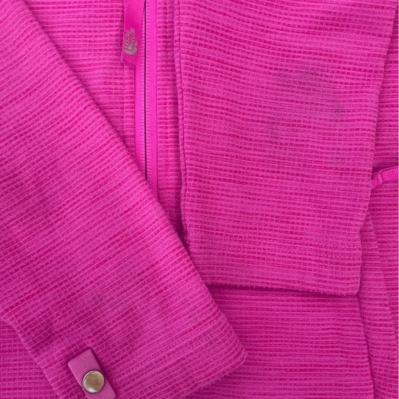 The North Face Fuchsia and Patterned Jackets - Girls Small (7/8) - Picture 4 of 9